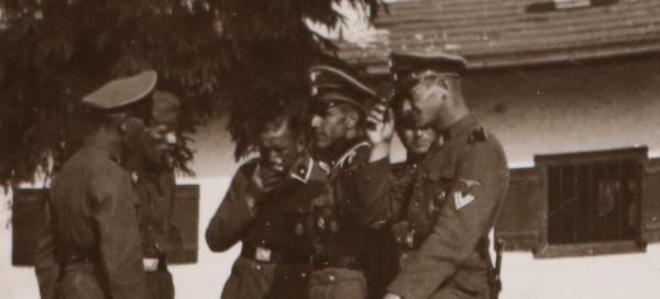 fünf alte Fotos eines SS Mannes mit EK I